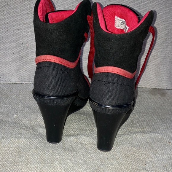 Sean John size 10 women’s Wedge Sneakers / boot / heeled shoes - Picture 6 of 16